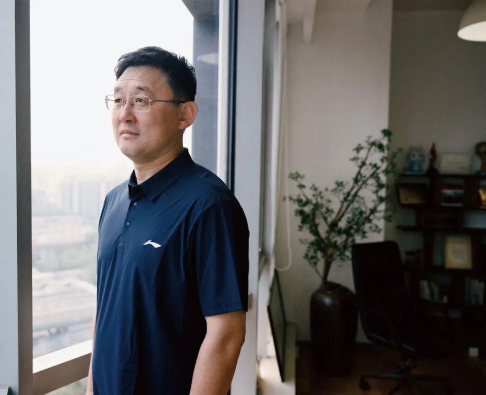 开云官方直播-名记：中国足球公开当法盲！孙继海嗨球限制未成年自由，索赔违法