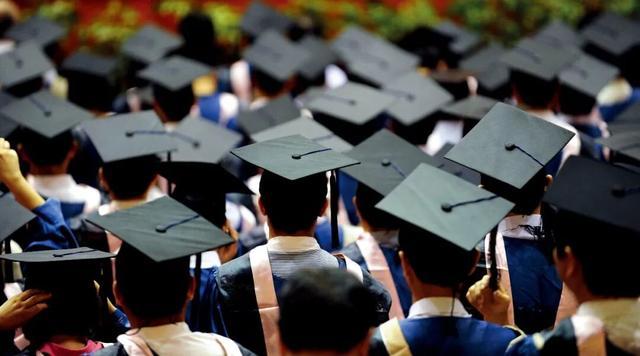 开云平台-学费暴跌15万，招生难了？